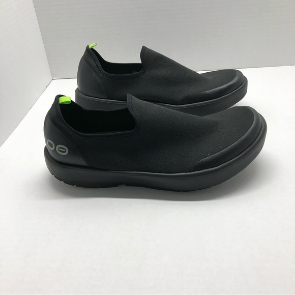 OOFOS Shoes - OOFOS OOmg eeZee Low Women’s Sz 12 Black Slip on Recovery Comfort Shoes